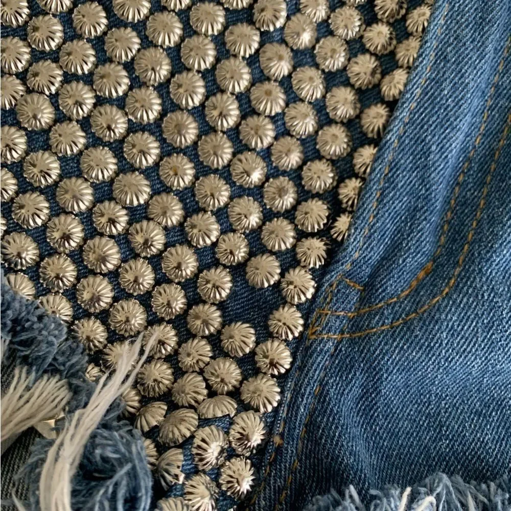 LEVIS 550 DENIM STUDDED CUTOFF SHORTS
